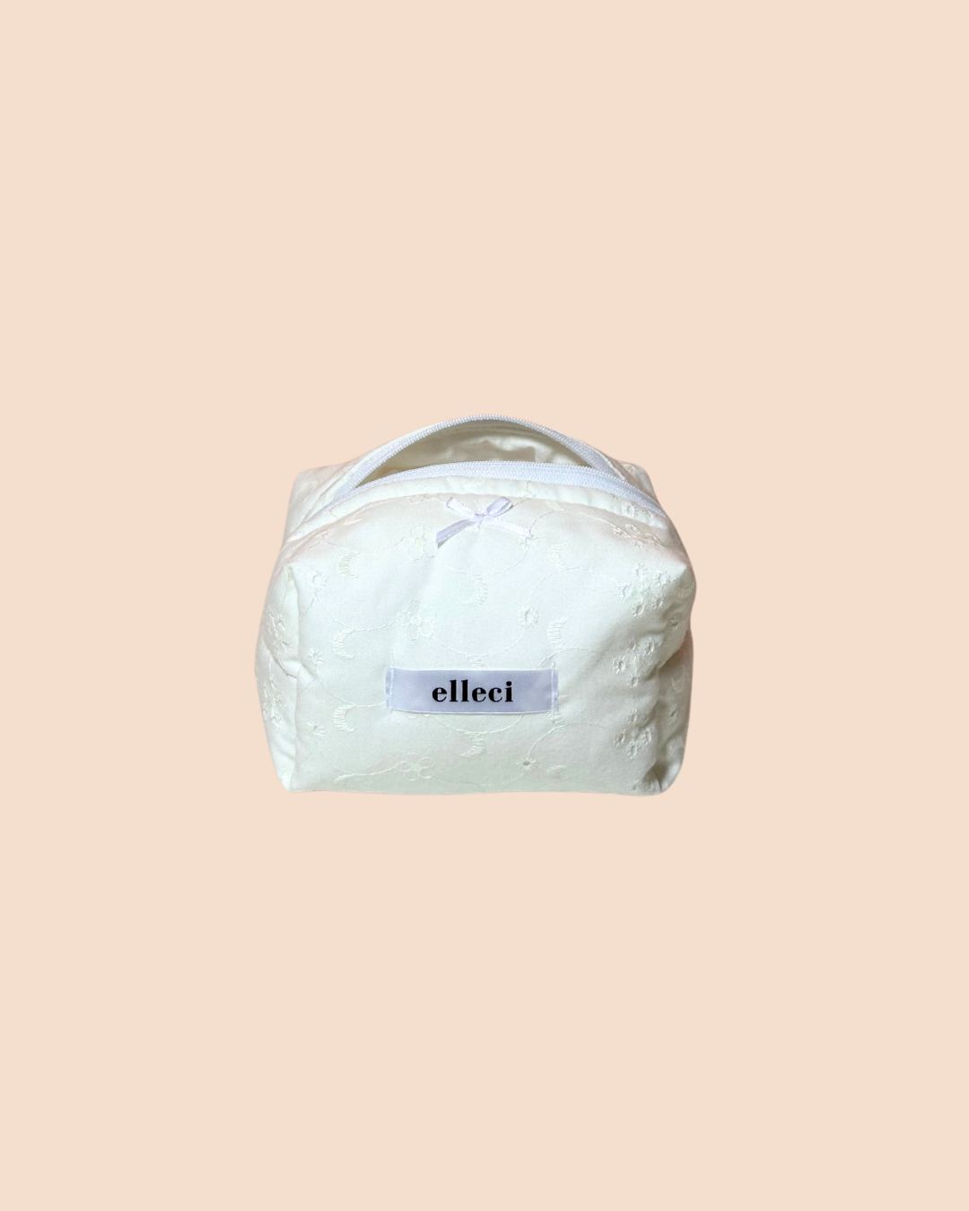 Mini Beauty Case in White Sangallo