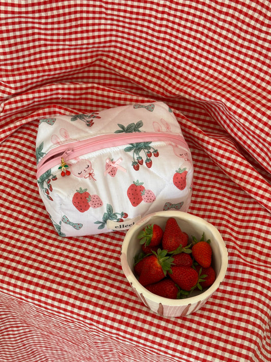 Beauty-case Small Sweet Bunny 🐰🍓