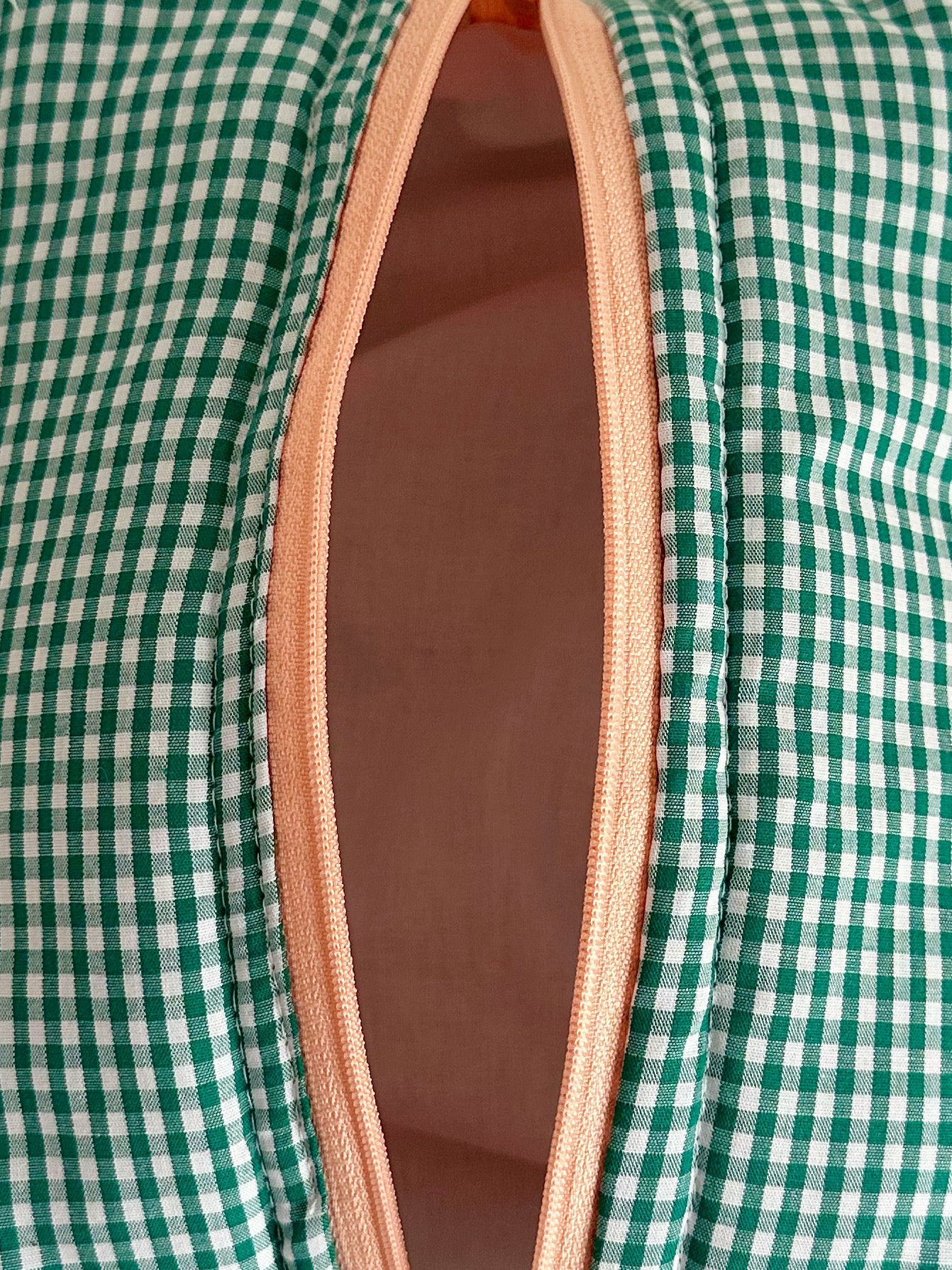 Big Fuchsia Beauty Case