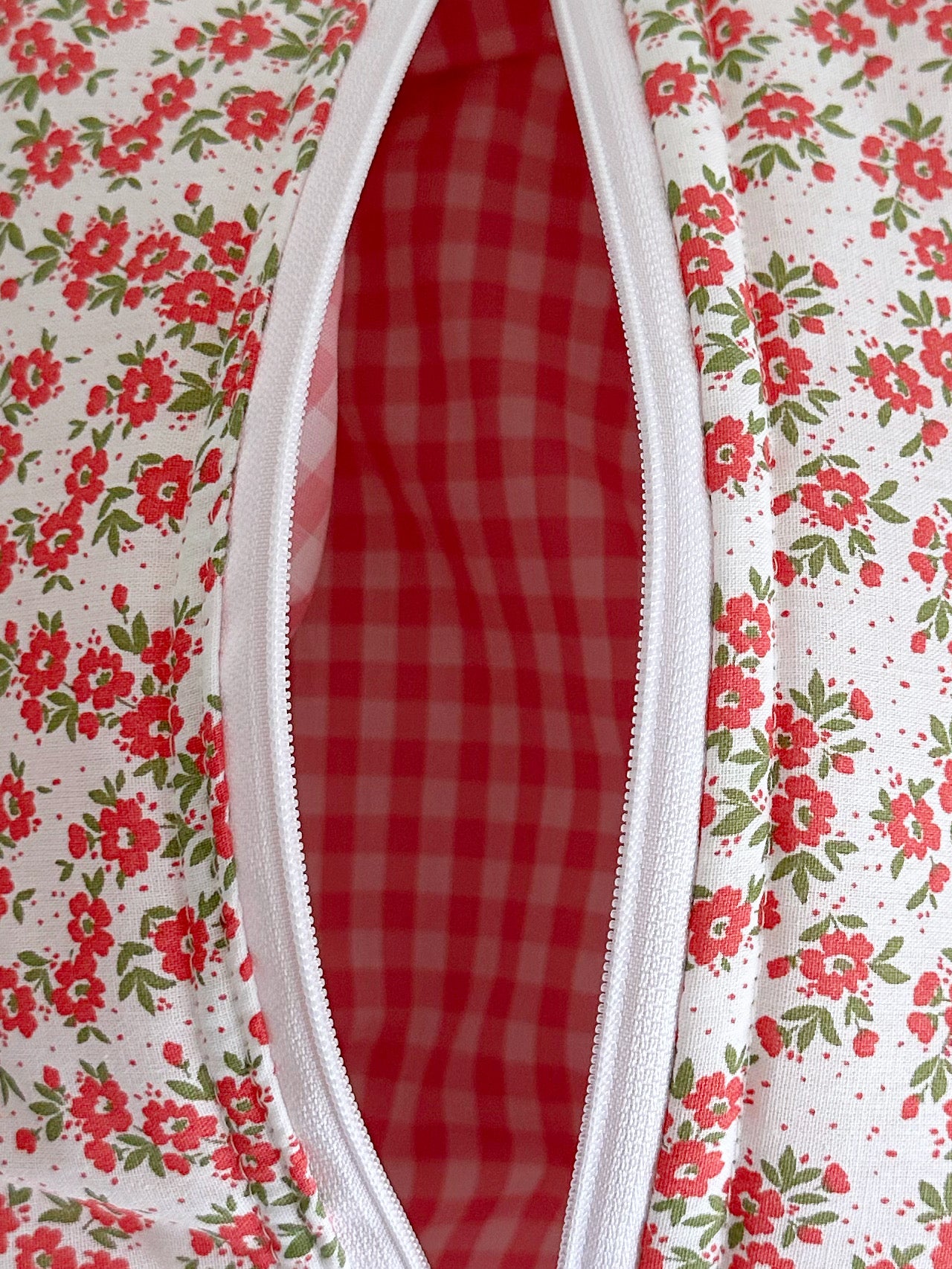 Big Fuchsia Beauty Case